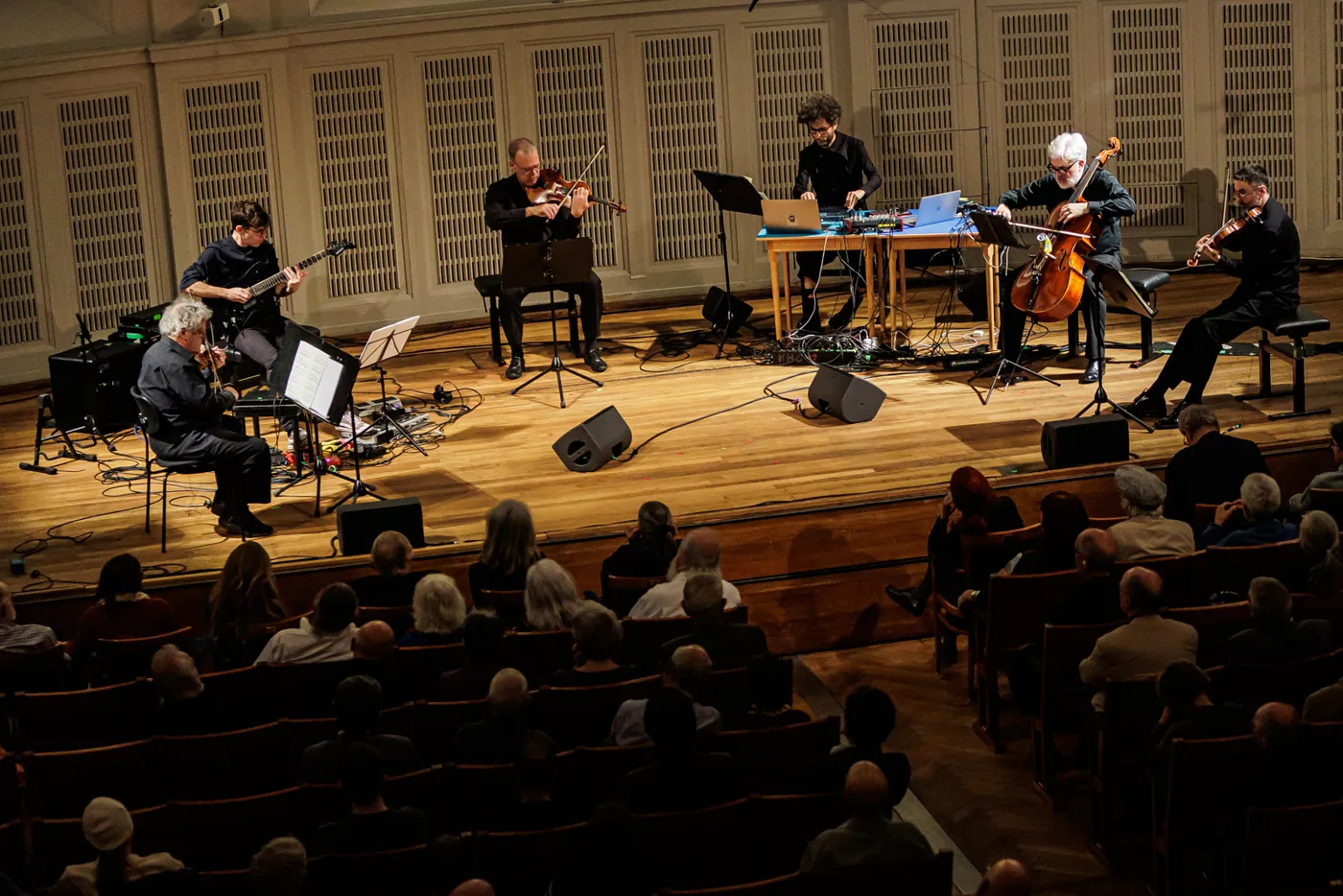 "Cyborg Flesh" by Arditti Quartet, Yaron Deutsch & Stefan Prins - Wiener Konzerthaus/Mozartsaal, 31.10.2025; photo: Markus Sepperer